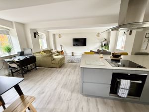 Photo 10- click for photo gallery